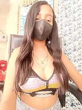 Snapshot of Parinaaz18 chatting on March 24, 2026, 4:56 am Parinaaz18 online show from March 24, 2026, 4:56 am