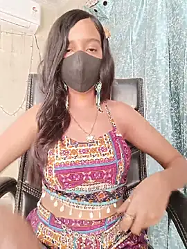 Snapshot of Parinaaz18 chatting on May 18, 2026, 1:17 am Parinaaz18 online show from May 18, 2026, 1:17 am