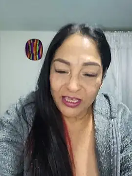 Snapshot of Gina_Myers chatting on March 18, 2026, 11:48 pm Gina Myers online show from March 18, 2026, 11:48 pm