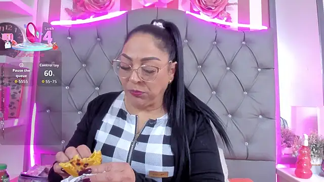 Gina Myers online show from November 7, 2025, 12:42 pm