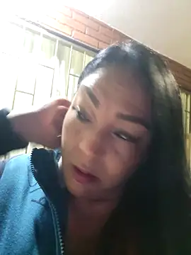 Snapshot of Gina_Myers chatting on April 8, 2026, 1:18 am Gina Myers online show from April 8, 2026, 1:18 am