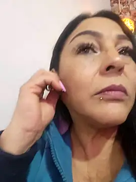 Snapshot of Gina_Myers chatting on April 12, 2026, 12:36 am Gina Myers online show from April 12, 2026, 12:36 am