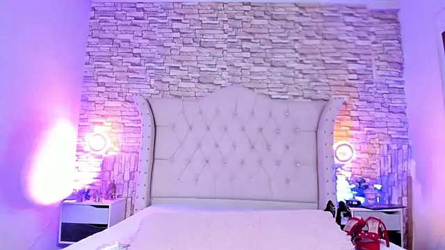 Snapshot of Gina_Myers chatting on February 21, 2026, 12:40 pm Gina Myers online show from February 21, 2026, 12:40 pm