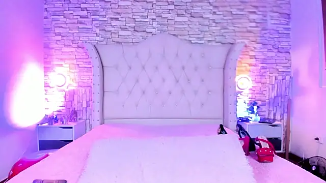 Snapshot of Gina_Myers chatting on February 28, 2026, 11:32 am Gina Myers online show from February 28, 2026, 11:32 am