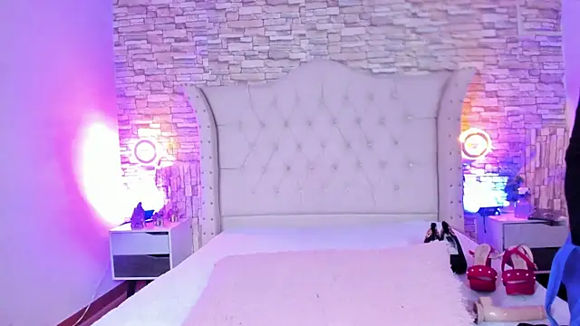 Snapshot of Gina_Myers chatting on February 14, 2026, 12:38 pm Gina Myers online show from February 14, 2026, 12:38 pm