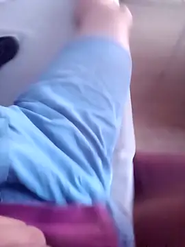 Snapshot of KidoXVII chatting on October 1, 2025, 4:22 pm KidoXVII online show from October 1, 2025, 4:22 pm