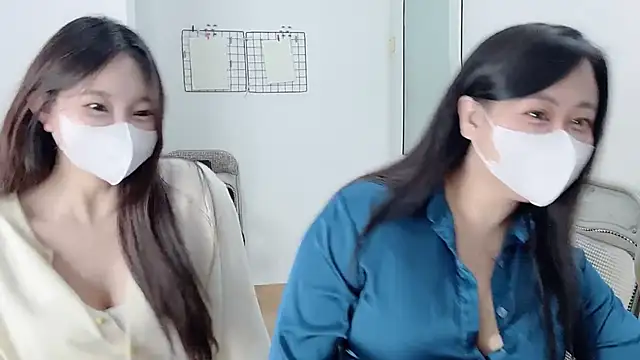 Snapshot of Bamboo_Swetie chatting on January 12, 2026, 4:03 pm Bamboo Swetie online show from January 12, 2026, 4:03 pm