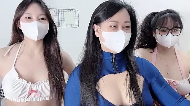 Snapshot of Bamboo_Swetie chatting on January 8, 2026, 4:02 pm Bamboo Swetie online show from January 8, 2026, 4:02 pm