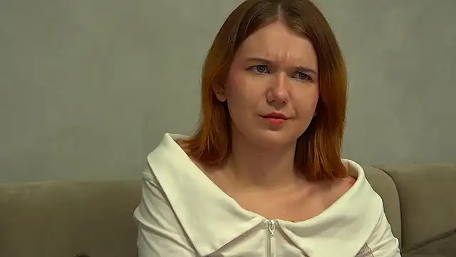 LessySmith online show from October 19, 2025, 4:10 pm