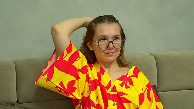 LessySmith online show from November 16, 2025, 4:39 am