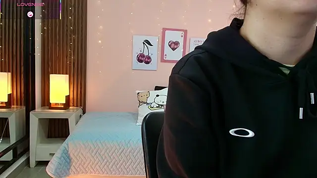 alina martinelli online show from April 13, 2026, 11:25 am