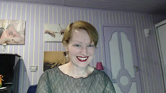 Marquise555 online show from April 12, 2026, 5:27 pm