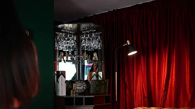 Snapshot of Evelyn_Evyyy chatting on March 9, 2025, 7:37 pm Evelyn Evyyy online show from March 9, 2025, 7:37 pm