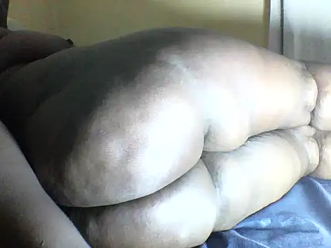 Snapshot of Gorgeous_ass20 chatting on December 14, 2025, 11:54 pm Gorgeous ass20 online show from December 14, 2025, 11:54 pm