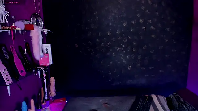 Alexa Slave online show from December 20, 2025, 9:06 pm