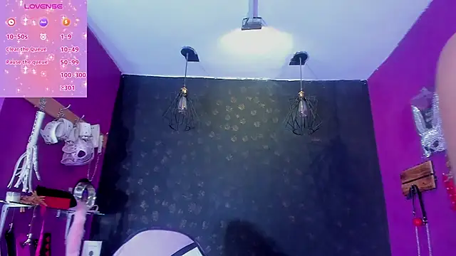 Alexa Slave online show from January 14, 2026, 7:39 pm