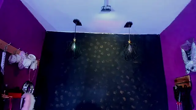 Alexa Slave online show from January 7, 2026, 7:19 pm