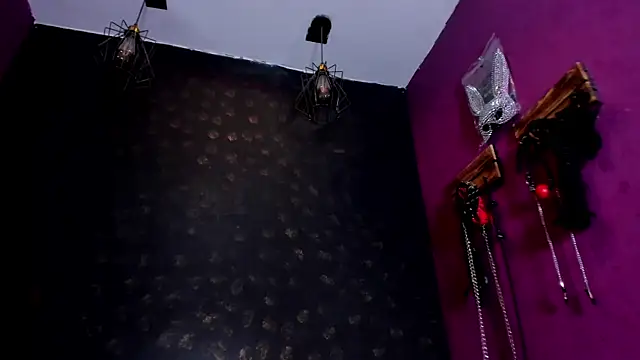 Alexa Slave online show from November 11, 2025, 7:08 pm