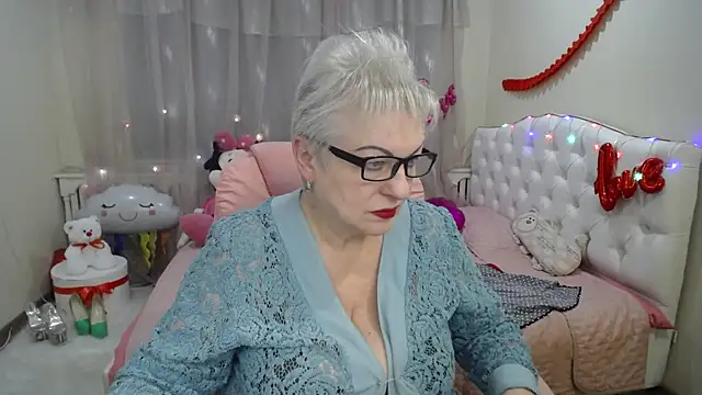 Snapshot of KayleSmoll chatting on March 15, 2025, 1:41 am KayleSmoll online show from March 15, 2025, 1:41 am