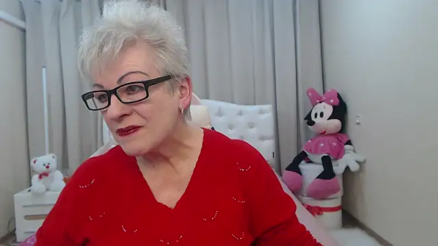 Snapshot of KayleSmoll chatting on February 23, 2026, 7:47 pm KayleSmoll online show from February 23, 2026, 7:47 pm