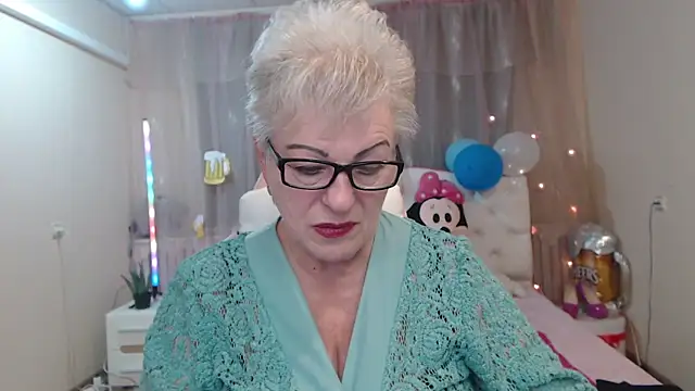 Snapshot of KayleSmoll chatting on September 28, 2025, 6:26 pm KayleSmoll online show from September 28, 2025, 6:26 pm