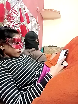 Very-Hot-Couple online show from February 5, 2025, 3:09 pm