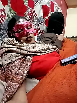 Very-Hot-Couple online show from January 18, 2025, 7:37 pm