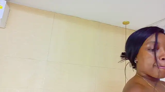 Snapshot of Shamiraa_moore chatting on December 2, 2025, 8:54 pm Shamiraa moore online show from December 2, 2025, 8:54 pm