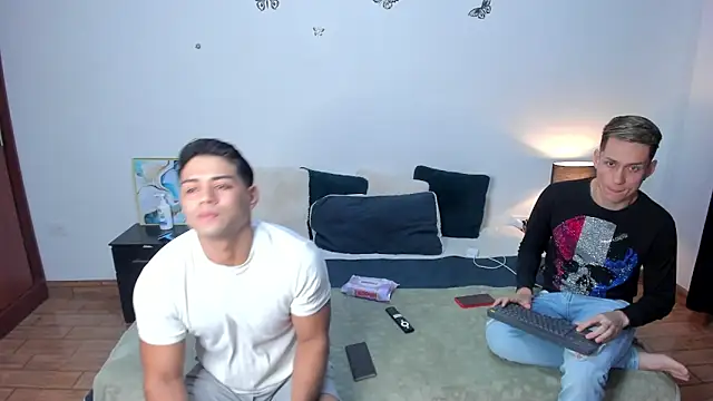 Luciano and Marlon online show from February 26, 2025, 1:54 pm