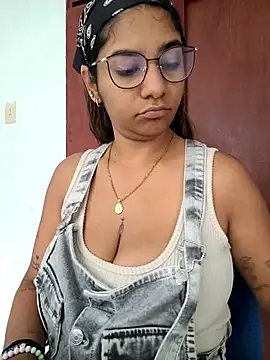 Sofythom1 online show from February 1, 2026, 6:06 pm