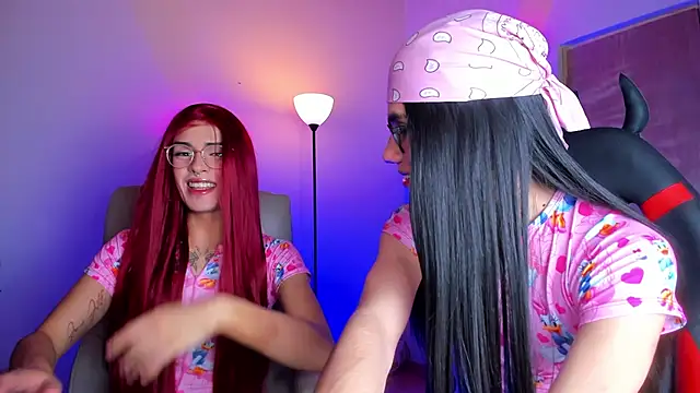 Snapshot of Kaarla___ chatting on February 1, 2025, 2:47 am Kaarla online show from February 1, 2025, 2:47 am