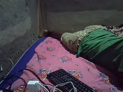 Snapshot of QUEEN-LIZ chatting on June 30, 2026, 6:41 pm QUEEN-LIZ online show from June 30, 2026, 6:41 pm
