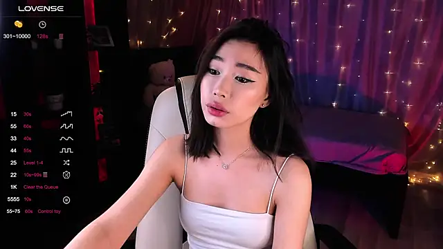 Snapshot of sensualily chatting on January 12, 2025, 5:44 pm sensualily online show from January 12, 2025, 5:44 pm