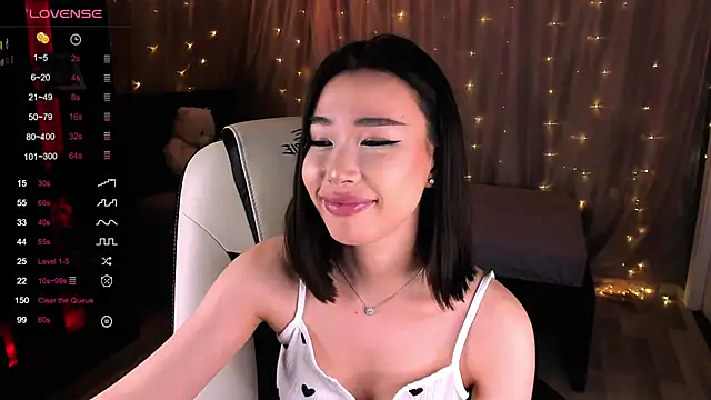 Snapshot of sensualily chatting on February 6, 2025, 9:06 pm sensualily online show from February 6, 2025, 9:06 pm