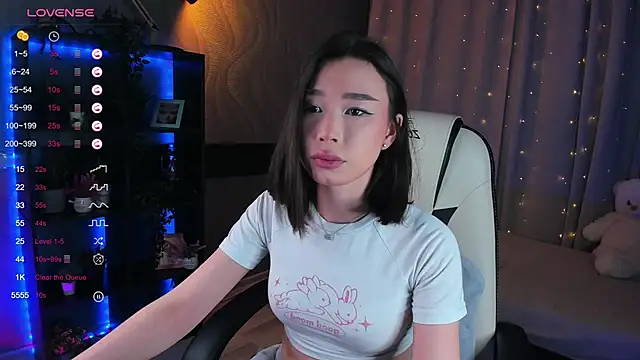 Snapshot of sensualily chatting on March 9, 2025, 6:11 pm sensualily online show from March 9, 2025, 6:11 pm