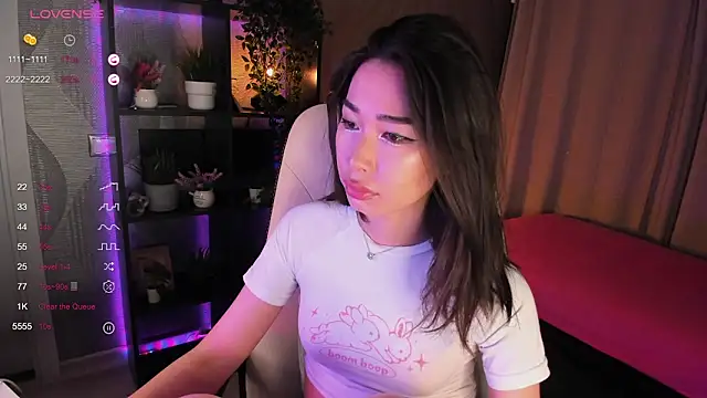 Snapshot of sensualily chatting on September 17, 2025, 3:47 pm sensualily online show from September 17, 2025, 3:47 pm