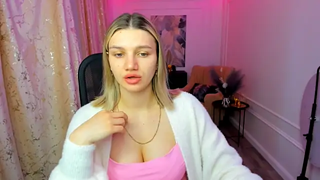 SelenaeMoore online show from June 30, 2026, 3:50 am