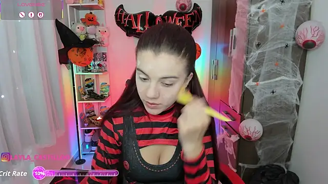 Snapshot of Layla_castilloo chatting on October 21, 2025, 2:38 pm Layla castilloo online show from October 21, 2025, 2:38 pm