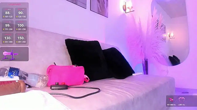 Danna adams01 online show from November 7, 2025, 5:17 pm