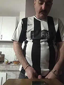 Snapshot of Maryo0001 chatting on February 11, 2026, 11:48 pm Maryo0001 online show from February 11, 2026, 11:48 pm