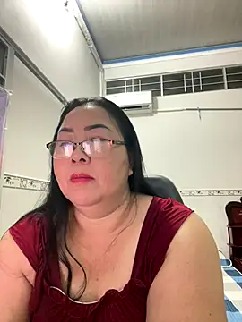 Snapshot of NDith chatting on October 15, 2025, 11:18 am NDith online show from October 15, 2025, 11:18 am