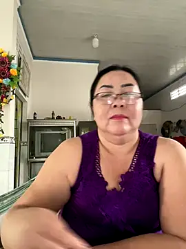 Snapshot of NDith chatting on October 21, 2025, 10:03 am NDith online show from October 21, 2025, 10:03 am