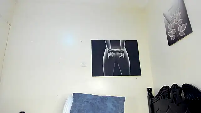 Snapshot of Riya_xXx chatting on November 9, 2025, 4:05 am Riya xXx online show from November 9, 2025, 4:05 am