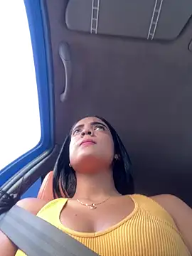 Snapshot of NAUGHTY_LITTLE_18 chatting on September 19, 2025, 9:08 pm NAUGHTY LITTLE 18 online show from September 19, 2025, 9:08 pm