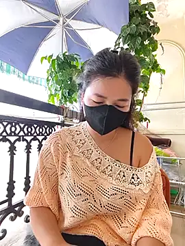 Snapshot of lyna_bl chatting on October 17, 2025, 2:04 am lyna bl online show from October 17, 2025, 2:04 am