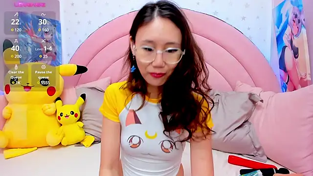 Snapshot of Nao__Chan_ chatting on February 18, 2025, 1:32 am Nao Chan online show from February 18, 2025, 1:32 am