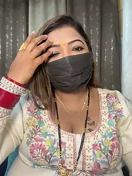 Snapshot of Oh-Monika chatting on February 16, 2026, 3:43 pm Oh-Monika online show from February 16, 2026, 3:43 pm