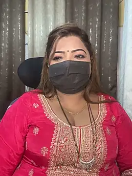 Snapshot of Oh-Monika chatting on December 22, 2025, 3:45 pm Oh-Monika online show from December 22, 2025, 3:45 pm