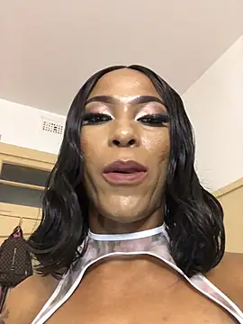 Snapshot of Kylie_Hairy_Bbc chatting on April 9, 2026, 8:37 pm Kylie Hairy Bbc online show from April 9, 2026, 8:37 pm