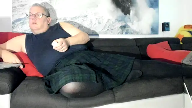 Snapshot of Nasse_Windel chatting on February 23, 2025, 7:44 am Nasse Windel online show from February 23, 2025, 7:44 am